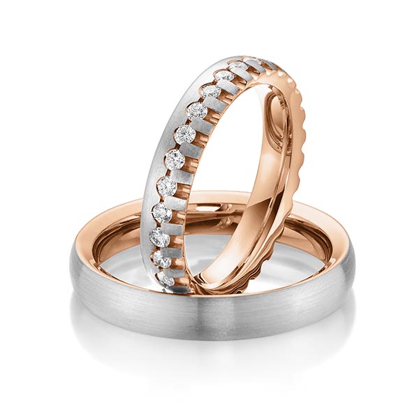 Paar bicolor Memoire-Trauringe/Eheringe in aussen Graugold 585 , innen Rotgold 585 vollausgefasst mit zus. 0,85 ct. Brillant tw, si von Steinberg - Q-1470-11 Paar bicolor Memoire-Trauringe/Eheringe in aussen Graugold 585 , innen Rotgold 585 vollausgefasst mit zus. 0,85 ct. Brillant tw, si von Steinberg - Q-1470-11
