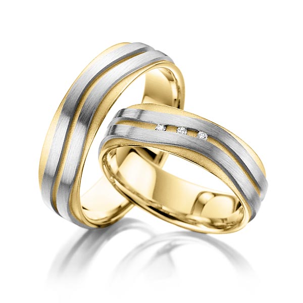 Paar bicolor Trauringe/Eheringe in außen Graugold 585 , innen Gelbgold 585 mit zus. 0,03 ct. Brillant tw, si von Steinberg - T-1142-1 Paar bicolor Trauringe/Eheringe in außen Graugold 585 , innen Gelbgold 585 mit zus. 0,03 ct. Brillant tw, si von Steinberg - T-1142-1