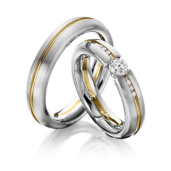 Paar bicolor Trauringe/Eheringe in Weissgold 585 Gelbgold 585 mit 0,3 ct. + zus. 0,048 ct. Brillant tw, si von acredo - A-1122-8 Paar bicolor Trauringe/Eheringe in Weissgold 585 Gelbgold 585 mit 0,3 ct. + zus. 0,048 ct. Brillant tw, si von acredo - A-1122-8
