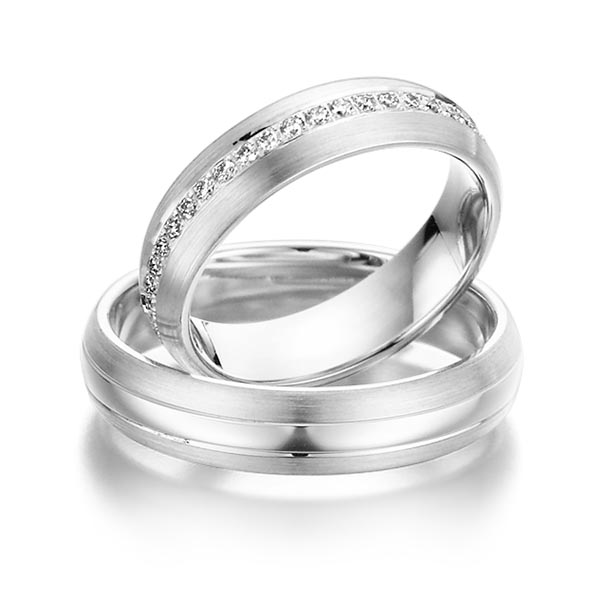Paar klassische Memoire-Trauringe/Eheringe in Weissgold 585 vollausgefasst mit zus. 0,46 ct. Brillant tw, si von Steinberg - Q-1072-2 Paar klassische Memoire-Trauringe/Eheringe in Weissgold 585 vollausgefasst mit zus. 0,46 ct. Brillant tw, si von Steinberg - Q-1072-2
