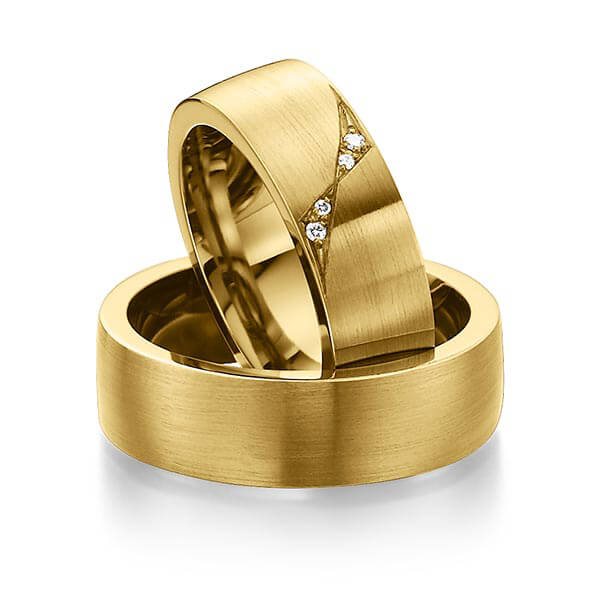 Paar klassische Trauringe/Eheringe in außen Gelbgold 585 , innen Gelbgold 585 mit zus. 0,05 ct. Brillant tw, si von 123gold - Y-1303-10 Paar klassische Trauringe/Eheringe in außen Gelbgold 585 , innen Gelbgold 585 mit zus. 0,05 ct. Brillant tw, si von 123gold - Y-1303-10