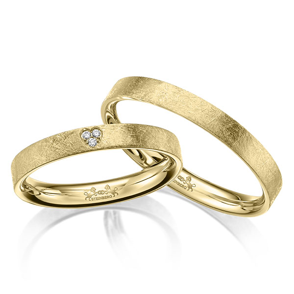 Paar klassische Trauringe/Eheringe in Gelbgold 585 mit zus. 0,015 ct. Brillant w, si von Steinberg - Q-1661-2 Paar klassische Trauringe/Eheringe in Gelbgold 585 mit zus. 0,015 ct. Brillant w, si von Steinberg - Q-1661-2