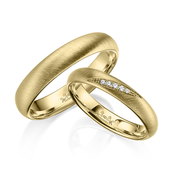 Paar klassische Trauringe/Eheringe in Gelbgold 585 mit zus. 0,036 ct. Brillant tw, si von Steinberg - Q-1663-2 Paar klassische Trauringe/Eheringe in Gelbgold 585 mit zus. 0,036 ct. Brillant tw, si von Steinberg - Q-1663-2