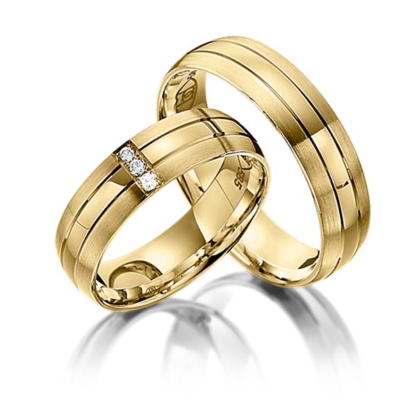 Paar klassische Trauringe/Eheringe in Gelbgold 585 mit zus. 0,03 ct. Brillant tw, si von Steinberg - Q-1051-8 Paar klassische Trauringe/Eheringe in Gelbgold 585 mit zus. 0,03 ct. Brillant tw, si von Steinberg - Q-1051-8