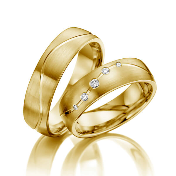 Paar klassische Trauringe/Eheringe in Gelbgold 585 mit zus. 0,1 ct. Brillant tw, si von Steinberg - T-1092-4 Paar klassische Trauringe/Eheringe in Gelbgold 585 mit zus. 0,1 ct. Brillant tw, si von Steinberg - T-1092-4
