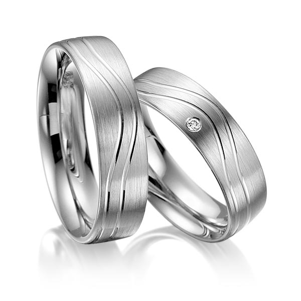 Paar klassische Trauringe/Eheringe in Palladium 585 mit zus. 0,02 ct. Brillant tw, si von Steinberg - T-1108-1 Paar klassische Trauringe/Eheringe in Palladium 585 mit zus. 0,02 ct. Brillant tw, si von Steinberg - T-1108-1