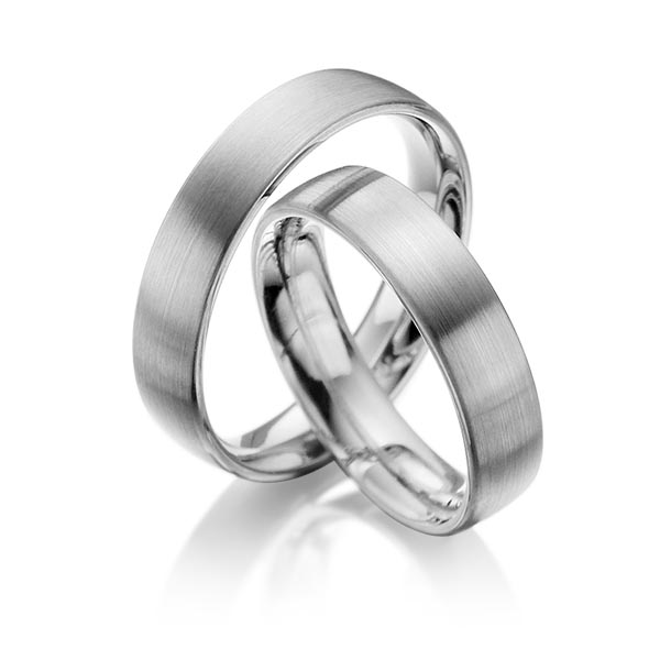 Paar klassische Trauringe/Eheringe in Palladium 585 von Steinberg - Q-1010-5 Paar klassische Trauringe/Eheringe in Palladium 585 von Steinberg - Q-1010-5