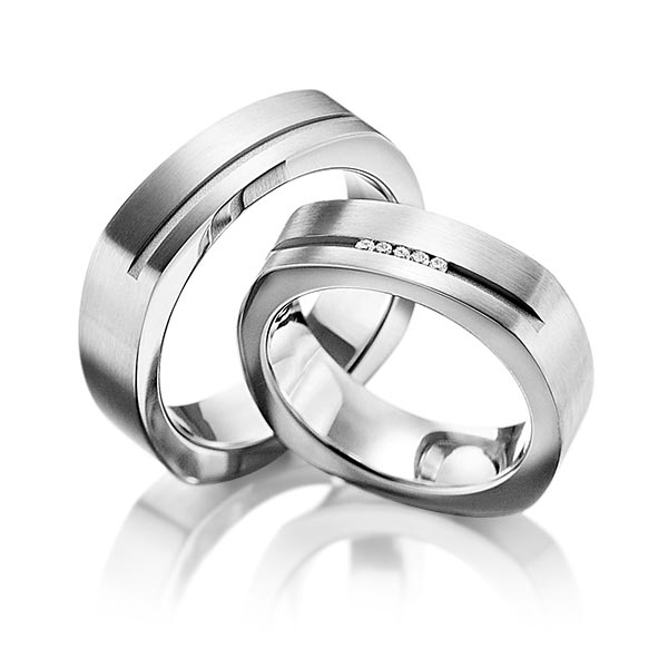 Paar klassische Trauringe/Eheringe in Platin 950 mit zus. 0,05 ct. Brillant tw, si von 123gold - P-1109-2 Paar klassische Trauringe/Eheringe in Platin 950 mit zus. 0,05 ct. Brillant tw, si von 123gold - P-1109-2