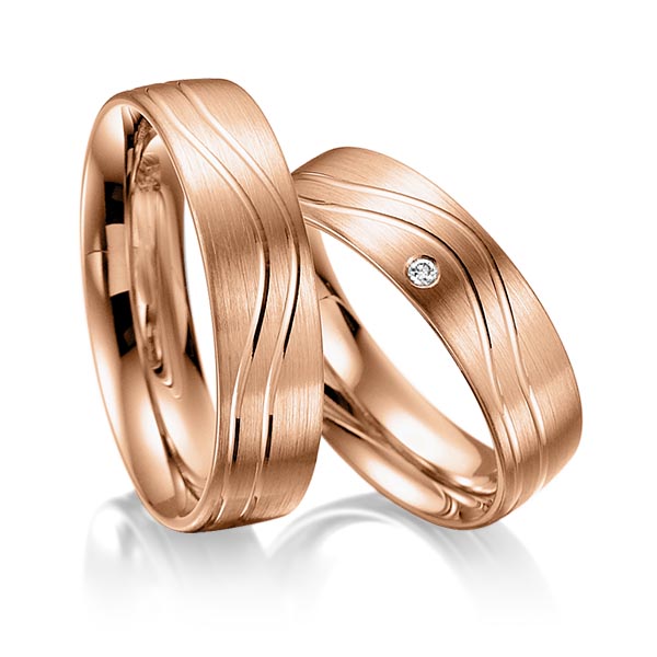 Paar klassische Trauringe/Eheringe in Rotgold 375 mit zus. 0,02 ct. Brillant tw, si von Steinberg - T-1108-4 Paar klassische Trauringe/Eheringe in Rotgold 375 mit zus. 0,02 ct. Brillant tw, si von Steinberg - T-1108-4