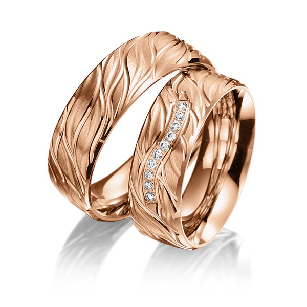 Paar klassische Trauringe/Eheringe in Rotgold 375 mit zus. 0,1 ct. Brillant tw, si von Steinberg - T-1109-4 Paar klassische Trauringe/Eheringe in Rotgold 375 mit zus. 0,1 ct. Brillant tw, si von Steinberg - T-1109-4
