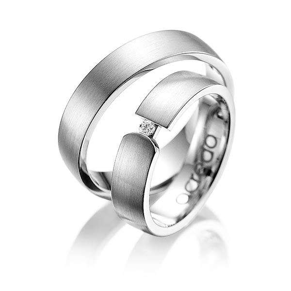 Paar klassische Trauringe/Eheringe in Weissgold 585 mit zus. 0,025 ct. Brillant tw, si von acredo - A-1069-11 Paar klassische Trauringe/Eheringe in Weissgold 585 mit zus. 0,025 ct. Brillant tw, si von acredo - A-1069-11