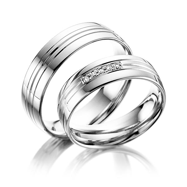 Paar klassische Trauringe/Eheringe in Weissgold 585 mit zus. 0,05 ct. Brillant tw, si von Steinberg - Q-1052-7 Paar klassische Trauringe/Eheringe in Weissgold 585 mit zus. 0,05 ct. Brillant tw, si von Steinberg - Q-1052-7