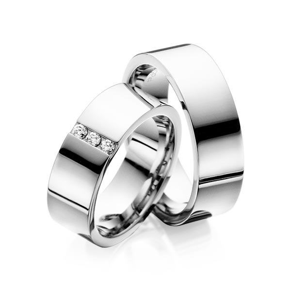 Paar klassische Trauringe/Eheringe in Weissgold 585 mit zus. 0,12 ct. Brillant tw, si von Steinberg - Q-1061-1 Paar klassische Trauringe/Eheringe in Weissgold 585 mit zus. 0,12 ct. Brillant tw, si von Steinberg - Q-1061-1