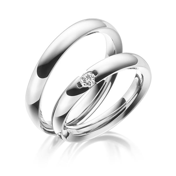 Paar klassische Trauringe/Eheringe in Weissgold 585 mit zus. 0,1 ct. Brillant tw, si von Steinberg - Q-1473-5 Paar klassische Trauringe/Eheringe in Weissgold 585 mit zus. 0,1 ct. Brillant tw, si von Steinberg - Q-1473-5