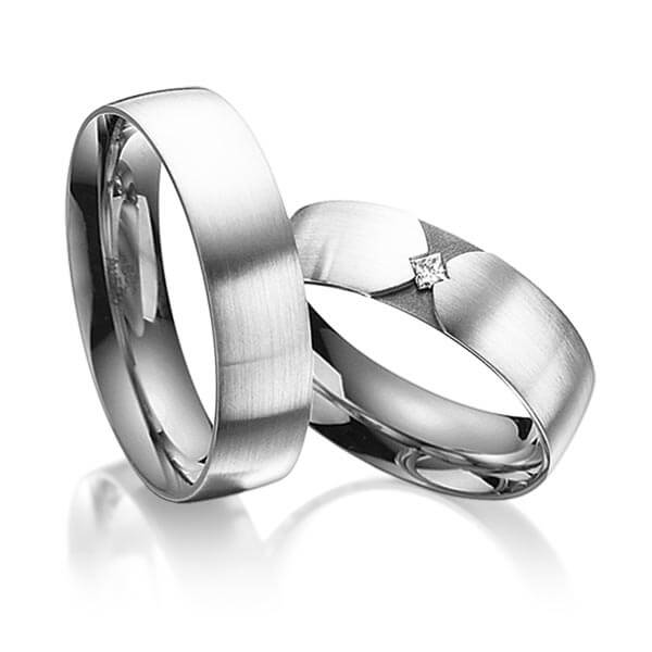 Set Bicolor trouwringen in buiten platina 950 , binnen dark grey gold 14 kt. met in totaal 0,04 ct. Princess-Diamant tw/si van acredo - A-3020-8 Set Bicolor trouwringen in buiten platina 950 , binnen dark grey gold 14 kt. met in totaal 0,04 ct. Princess-Diamant tw/si van acredo - A-3020-8