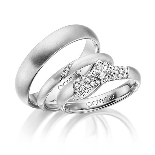Set in Weißgold 585 mit zus. 0,535 ct. Brillant & Prinzess-Diamant tw, si von acredo - A-1426-7 Set in Weißgold 585 mit zus. 0,535 ct. Brillant & Prinzess-Diamant tw, si von acredo - A-1426-7
