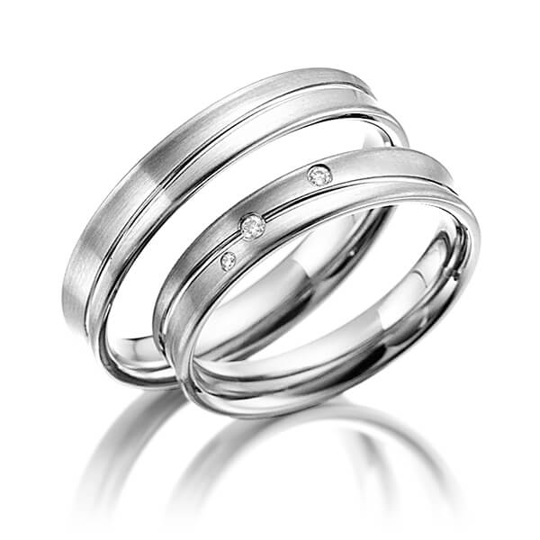 Set Klassieke trouwringen in grijsgoud 14 kt. met in totaal 0,03 ct. Briljant tw/si van acredo - A-3009-3 Set Klassieke trouwringen in grijsgoud 14 kt. met in totaal 0,03 ct. Briljant tw/si van acredo - A-3009-3
