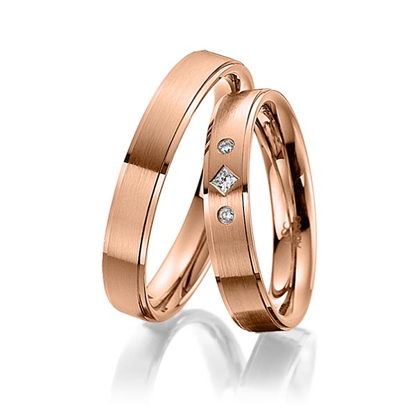 Set Klassieke trouwringen in roodgoud 14 kt. met in totaal 0,05 ct. Princess-Diamant & Briljant tw/si van acredo - A-4004-5 Set Klassieke trouwringen in roodgoud 14 kt. met in totaal 0,05 ct. Princess-Diamant & Briljant tw/si van acredo - A-4004-5