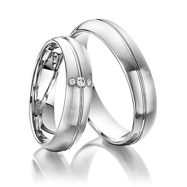 Set Klassieke trouwringen in witgoud 14 kt. met in totaal 0,03 ct. Briljant tw/si van acredo - A-4006-1 Set Klassieke trouwringen in witgoud 14 kt. met in totaal 0,03 ct. Briljant tw/si van acredo - A-4006-1