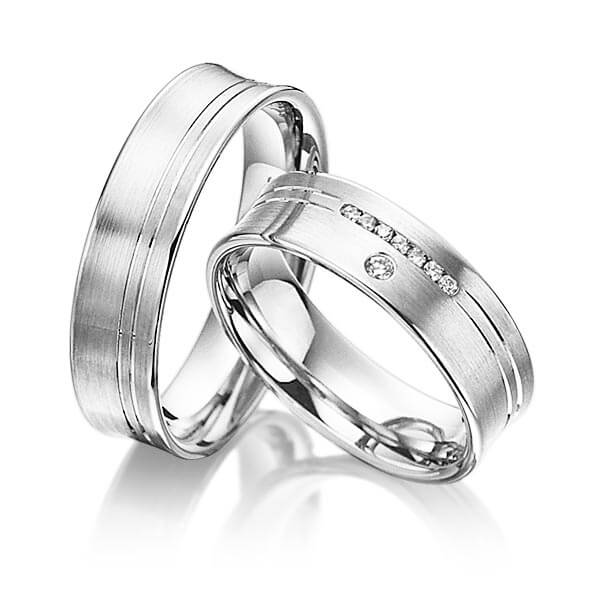 Set Klassieke trouwringen in witgoud 14 kt. met in totaal 0,076 ct. Briljant tw/si van acredo - A-3014-5 Set Klassieke trouwringen in witgoud 14 kt. met in totaal 0,076 ct. Briljant tw/si van acredo - A-3014-5