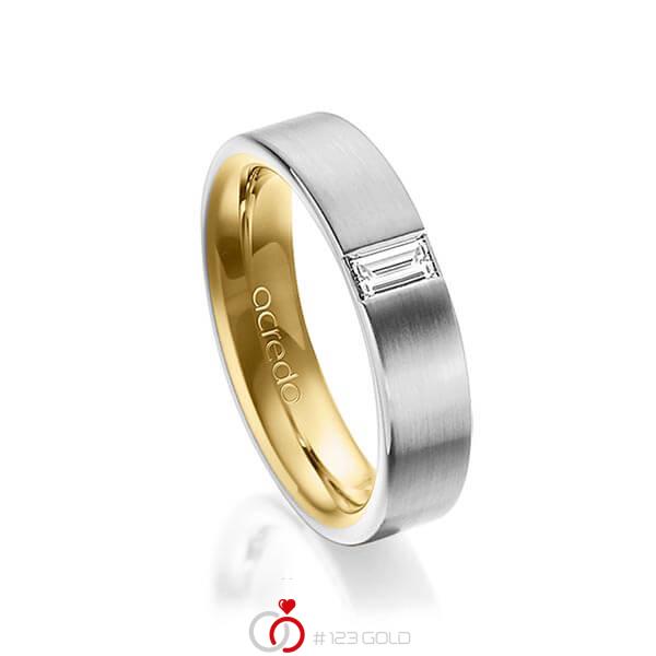bicolor Trauring/Ehering in außen Graugold 585 , innen Gelbgold 585 mit zus. 0,2 ct. Baguette-Diamant tw, vs von acredo - A-1481-1 bicolor Trauring/Ehering in außen Graugold 585 , innen Gelbgold 585 mit zus. 0,2 ct. Baguette-Diamant tw, vs von acredo - A-1481-1