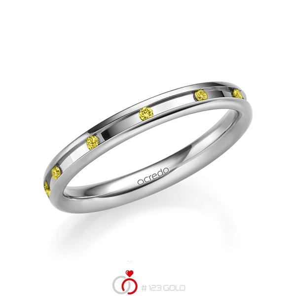 klassischer Trauring/Ehering in Weißgold 585 mit zus. 0,11 ct. Brillant gelb von acredo - A-2207-9 klassischer Trauring/Ehering in Weißgold 585 mit zus. 0,11 ct. Brillant gelb von acredo - A-2207-9