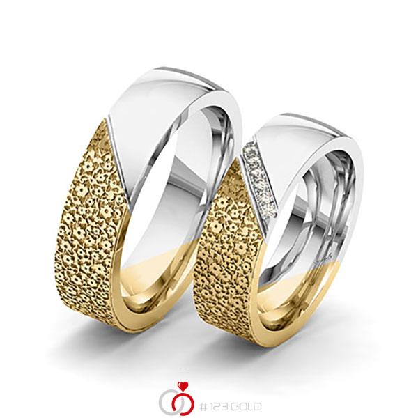 Paar bicolor Trauringe/Eheringe in Gelbgold 585 Graugold 585 Laser Struktur mit zus. 0,06 ct. Brillant tw, si von 123gold - Y-1386-10 Paar bicolor Trauringe/Eheringe in Gelbgold 585 Graugold 585 Laser Struktur mit zus. 0,06 ct. Brillant tw, si von 123gold - Y-1386-10