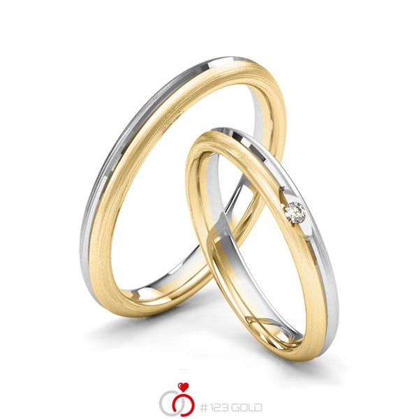 Paar Bicolor Trauringe Eheringe In Weissgold 333 Gelbgold 333 Mit Zus 0 025 Ct Brillant Tw Si Von Merii