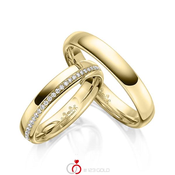 Paar klassische Memoire-Trauringe/Eheringe in außen Gelbgold 585 , innen Gelbgold 585 halbausgefasst mit zus. 0,14 ct. Brillant tw, si von Steinberg - Q-1636-4 Paar klassische Memoire-Trauringe/Eheringe in außen Gelbgold 585 , innen Gelbgold 585 halbausgefasst mit zus. 0,14 ct. Brillant tw, si von Steinberg - Q-1636-4