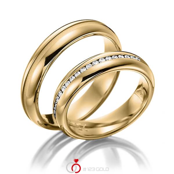 Paar klassische Memoire-Trauringe/Eheringe in Gelbgold 585 halbausgefasst mit zus. 0,22 ct. Brillant tw, si von Steinberg - Q-1206-4 Paar klassische Memoire-Trauringe/Eheringe in Gelbgold 585 halbausgefasst mit zus. 0,22 ct. Brillant tw, si von Steinberg - Q-1206-4
