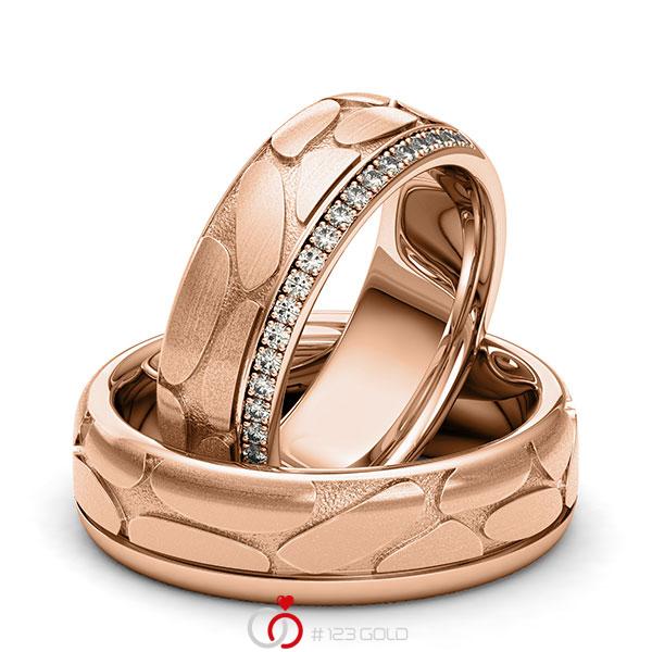 Paar klassische Memoire-Trauringe/Eheringe in Rotgold 585 Laser Struktur halbausgefasst mit zus. 0,22 ct. Brillant tw, si von 123gold - Y-1392-5 Paar klassische Memoire-Trauringe/Eheringe in Rotgold 585 Laser Struktur halbausgefasst mit zus. 0,22 ct. Brillant tw, si von 123gold - Y-1392-5