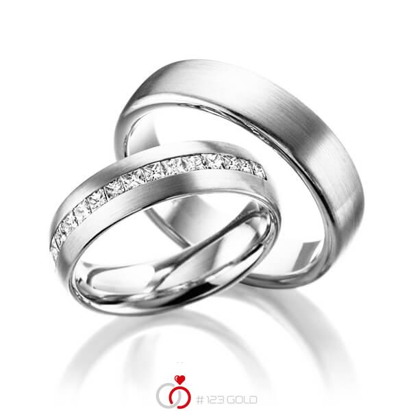 Paar klassische Memoire-Trauringe/Eheringe in Weißgold 585 halbausgefasst mit zus. 0,68 ct. Prinzess-Diamant tw, si von Steinberg - Q-1221-4 Paar klassische Memoire-Trauringe/Eheringe in Weißgold 585 halbausgefasst mit zus. 0,68 ct. Prinzess-Diamant tw, si von Steinberg - Q-1221-4