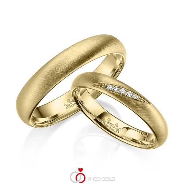 Paar klassische Trauringe/Eheringe in Gelbgold 585 mit zus. 0,036 ct. Brillant tw, si von Steinberg - Q-1663-2 Paar klassische Trauringe/Eheringe in Gelbgold 585 mit zus. 0,036 ct. Brillant tw, si von Steinberg - Q-1663-2