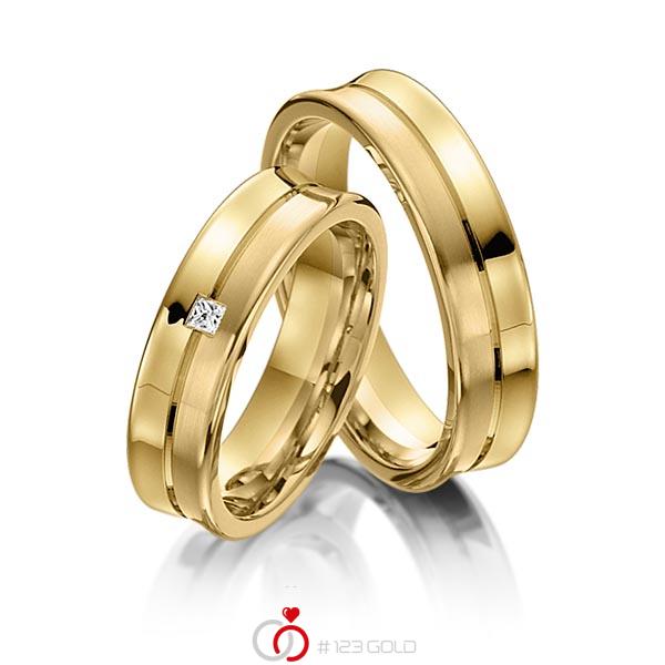 Paar klassische Trauringe/Eheringe in Gelbgold 585 mit zus. 0,03 ct. Prinzess-Diamant tw, vs von acredo - S-1107-5 Paar klassische Trauringe/Eheringe in Gelbgold 585 mit zus. 0,03 ct. Prinzess-Diamant tw, vs von acredo - S-1107-5