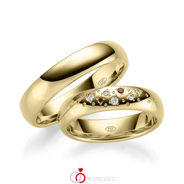 Paar klassische Trauringe/Eheringe in Gelbgold 585 mit zus. 0,066 ct. Brillant w, si Red Cherry - UQ-1003-3 Paar klassische Trauringe/Eheringe in Gelbgold 585 mit zus. 0,066 ct. Brillant w, si Red Cherry - UQ-1003-3