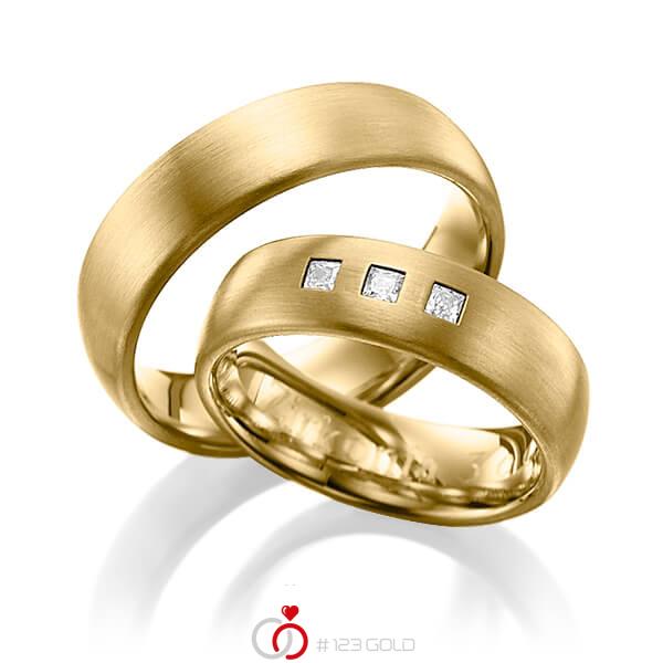 Paar klassische Trauringe/Eheringe in Gelbgold 585 mit zus. 0,12 ct. Prinzess-Diamant tw, si von Steinberg - Q-1238-1 Paar klassische Trauringe/Eheringe in Gelbgold 585 mit zus. 0,12 ct. Prinzess-Diamant tw, si von Steinberg - Q-1238-1