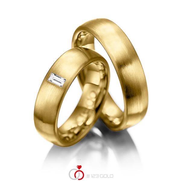 Paar klassische Trauringe/Eheringe in Gelbgold 585 mit zus. 0,1 ct. Baguette-Diamant tw, vs von acredo - A-1002-5 Paar klassische Trauringe/Eheringe in Gelbgold 585 mit zus. 0,1 ct. Baguette-Diamant tw, vs von acredo - A-1002-5