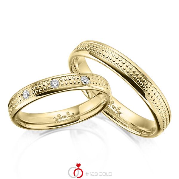 Paar klassische Trauringe/Eheringe in Gelbgold 585 mit zus. 0,25 ct. Brillant tw, si von Steinberg - Q-1645-2 Paar klassische Trauringe/Eheringe in Gelbgold 585 mit zus. 0,25 ct. Brillant tw, si von Steinberg - Q-1645-2