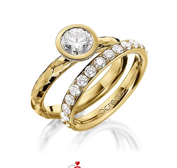 Paar klassische Trauringe/Eheringe in Gelbgold 916 gehämmert Struktur mit 1 ct. + zus. 1,4 ct. Brillant r, if von acredo - A-1482-1 Paar klassische Trauringe/Eheringe in Gelbgold 916 gehämmert Struktur mit 1 ct. + zus. 1,4 ct. Brillant r, if von acredo - A-1482-1
