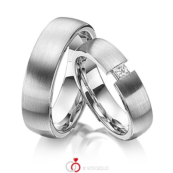 Paar klassische Trauringe/Eheringe in Platin 600 mit zus. 0,12 ct. Prinzess-Diamant tw, si von Steinberg - Q-1189-1 Paar klassische Trauringe/Eheringe in Platin 600 mit zus. 0,12 ct. Prinzess-Diamant tw, si von Steinberg - Q-1189-1