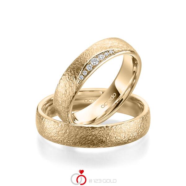 Paar klassische Trauringe/Eheringe in Roségold 585 crushed Struktur mit zus. 0,06 ct. Brillant tw, si von acredo - A-1960-1 Paar klassische Trauringe/Eheringe in Roségold 585 crushed Struktur mit zus. 0,06 ct. Brillant tw, si von acredo - A-1960-1