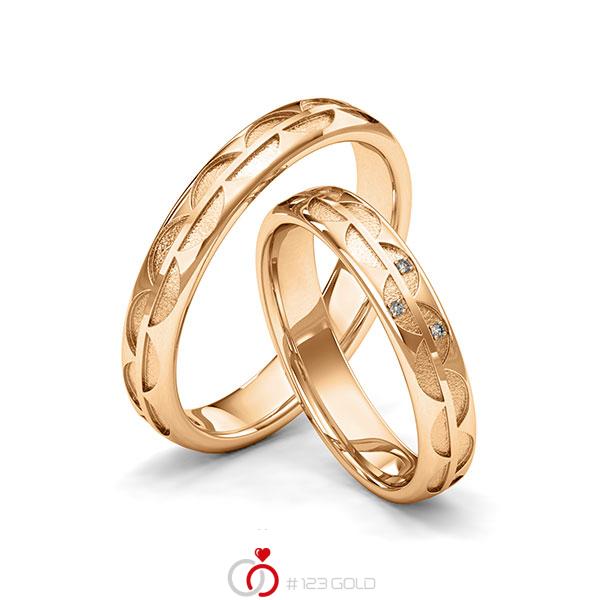 Paar klassische Trauringe/Eheringe in Roségold 585 Laser Struktur mit zus. 0,015 ct. Brillant tw, si von 123gold - Y-1394-2 Paar klassische Trauringe/Eheringe in Roségold 585 Laser Struktur mit zus. 0,015 ct. Brillant tw, si von 123gold - Y-1394-2