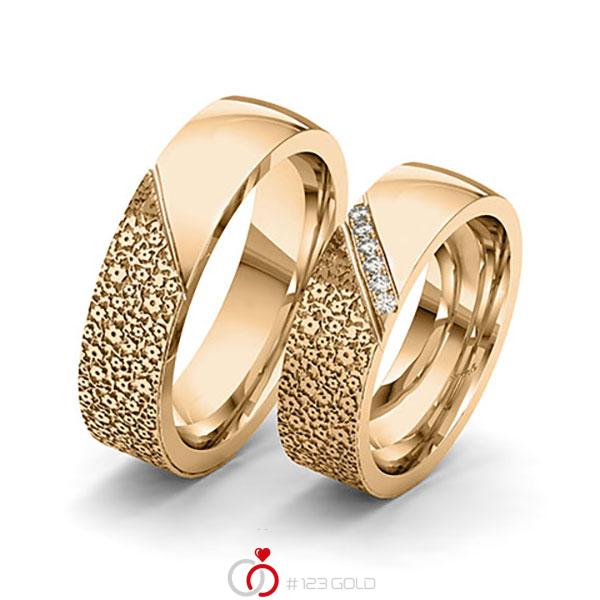 Paar klassische Trauringe/Eheringe in Roségold 585 Laser Struktur mit zus. 0,06 ct. Brillant tw, si von 123gold - Y-1386-7 Paar klassische Trauringe/Eheringe in Roségold 585 Laser Struktur mit zus. 0,06 ct. Brillant tw, si von 123gold - Y-1386-7
