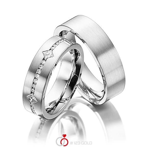 Paar klassische Trauringe/Eheringe in Weißgold 375 mit zus. 0,95 ct. Brillant & Prinzess-Diamant tw, si von Steinberg - Q-1224-1 Paar klassische Trauringe/Eheringe in Weißgold 375 mit zus. 0,95 ct. Brillant & Prinzess-Diamant tw, si von Steinberg - Q-1224-1