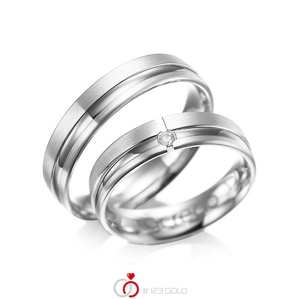 Paar klassische Trauringe/Eheringe in Weissgold 585 mit zus. 0,04 ct. Brillant tw, si von acredo - A-1047-7 Paar klassische Trauringe/Eheringe in Weissgold 585 mit zus. 0,04 ct. Brillant tw, si von acredo - A-1047-7
