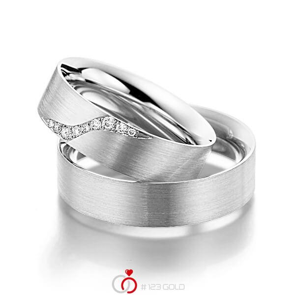 Paar klassische Trauringe/Eheringe in Weißgold 585 mit zus. 0,095 ct. Brillant tw, si von Steinberg - Q-1124-1 Paar klassische Trauringe/Eheringe in Weißgold 585 mit zus. 0,095 ct. Brillant tw, si von Steinberg - Q-1124-1
