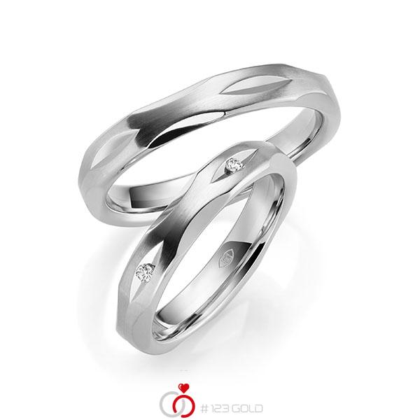 Paar klassische Trauringe/Eheringe in Weissgold 585 mit zus. 0,1 ct. Brillant tw, si - UQ-1047-4 Paar klassische Trauringe/Eheringe in Weissgold 585 mit zus. 0,1 ct. Brillant tw, si - UQ-1047-4