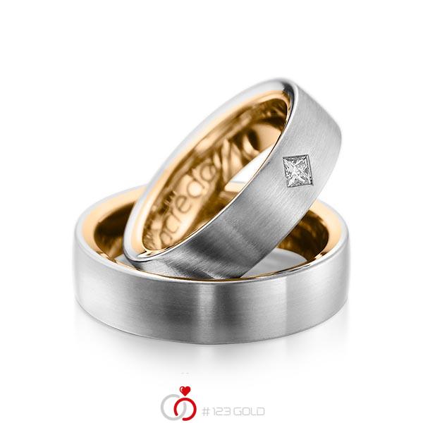 Set Bicolor trouwringen in buiten grijsgoud 14 kt. , binnen roségoud 14 kt. met in totaal 0,12 ct. Princess-Diamant tw/si van acredo - A-1073-6 Set Bicolor trouwringen in buiten grijsgoud 14 kt. , binnen roségoud 14 kt. met in totaal 0,12 ct. Princess-Diamant tw/si van acredo - A-1073-6