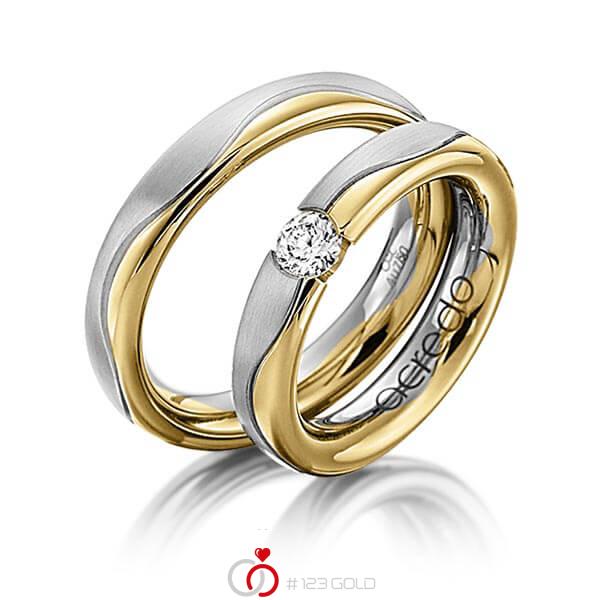 Set Bicolor trouwringen in grijsgoud 14 kt. geelgoud 14 kt. met 0,3 ct. Briljant tw/si van acredo - A-1120-9 Set Bicolor trouwringen in grijsgoud 14 kt. geelgoud 14 kt. met 0,3 ct. Briljant tw/si van acredo - A-1120-9