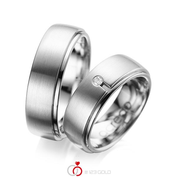 Set Klassieke trouwringen in buiten grijsgoud 14 kt. , binnen grijsgoud 14 kt. met in totaal 0,03 ct. Briljant tw/si van acredo - A-1090-11 Set Klassieke trouwringen in buiten grijsgoud 14 kt. , binnen grijsgoud 14 kt. met in totaal 0,03 ct. Briljant tw/si van acredo - A-1090-11